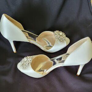 Badgley Mischka Satin Open Toe Shoes